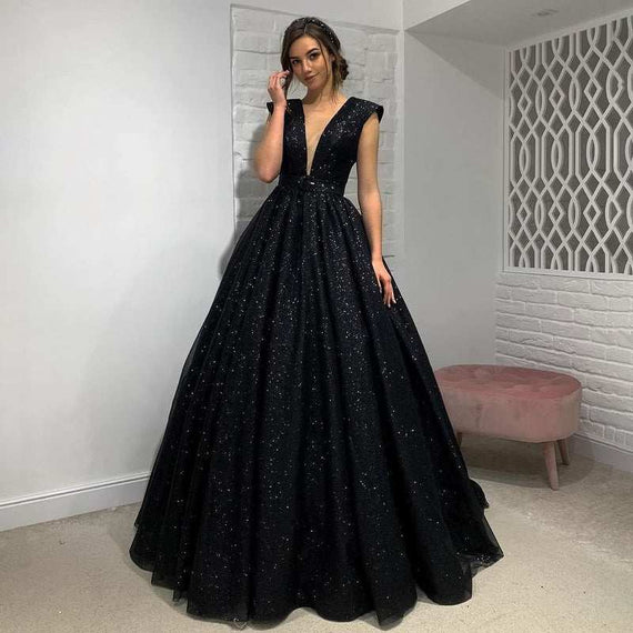 Elegant Sexy V-Neck Wedding Dress Cap Sleeve Sequined Backless A-Line Dress